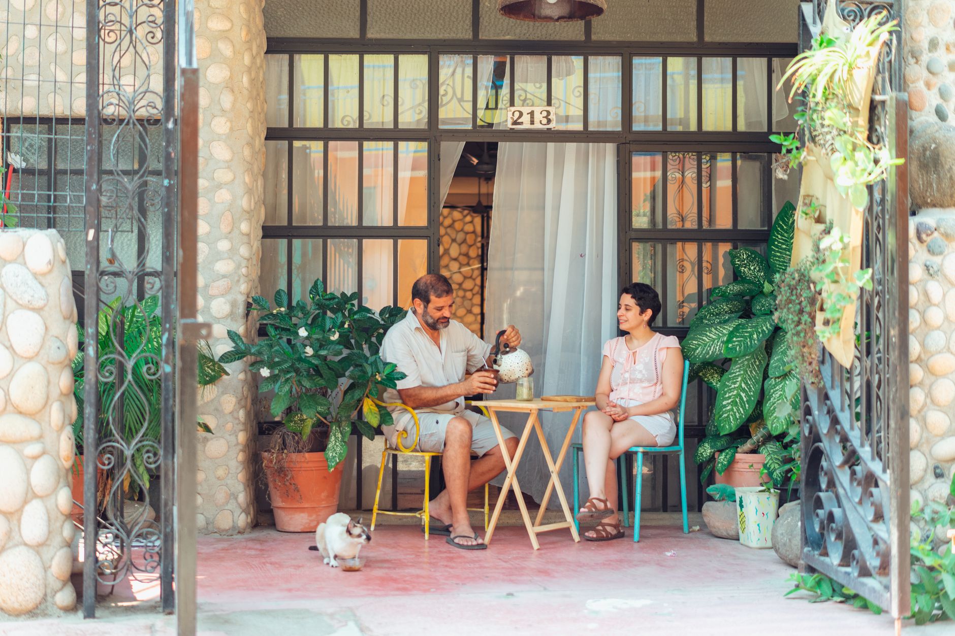 Building Stronger Relationships Through Travel